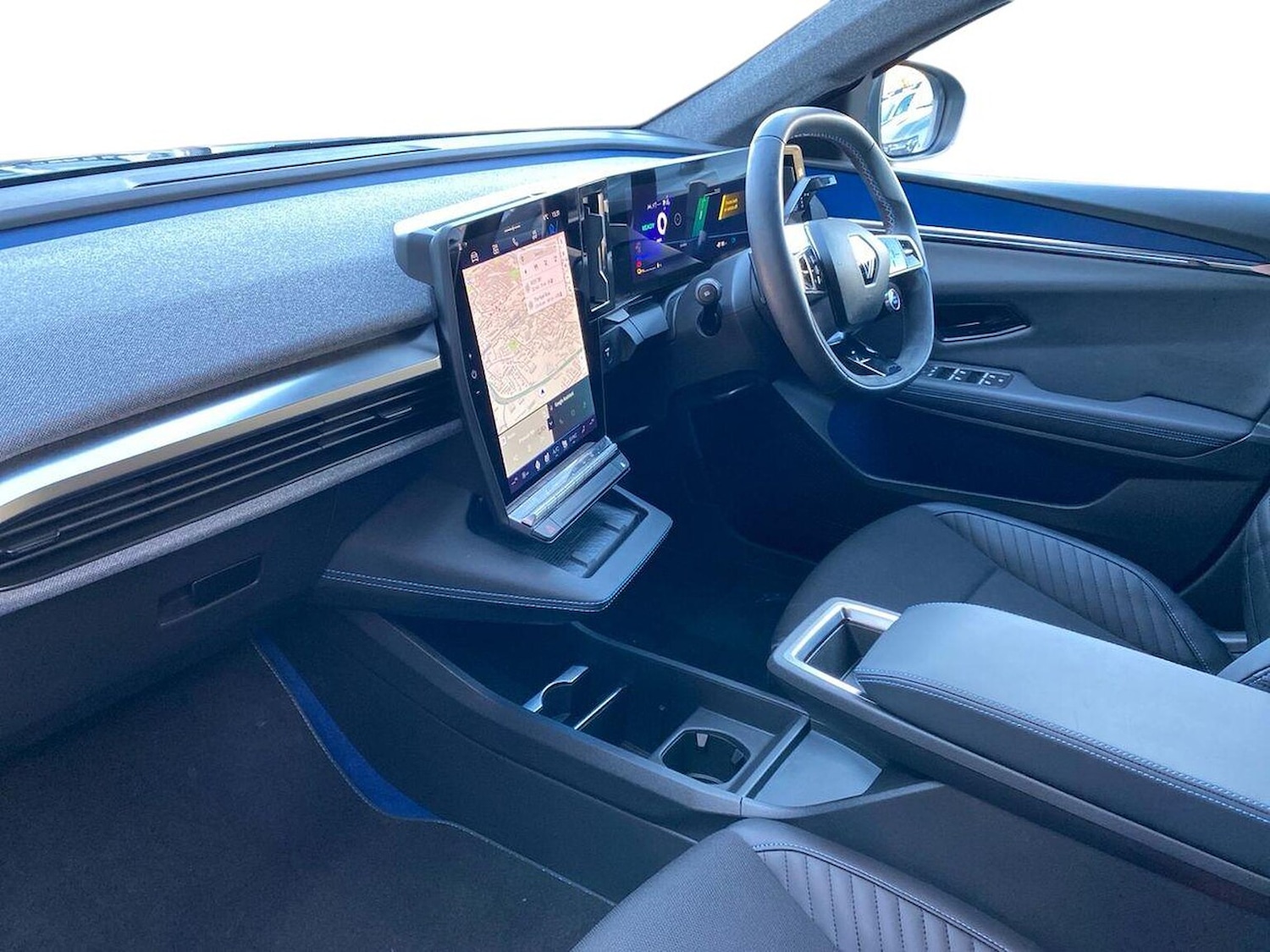 Used Renault Scenic E-Tech 2024 for sale - 77542509: Photo 7