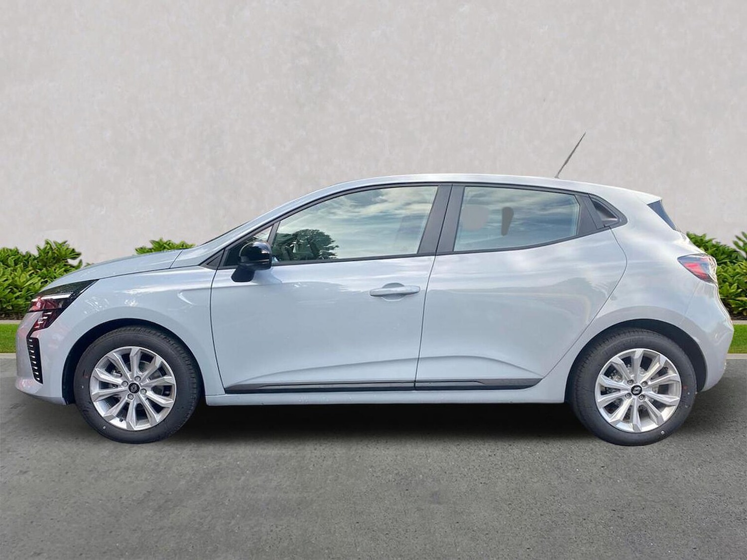 Used Renault Clio 2025 for sale - 76681747: Photo 19