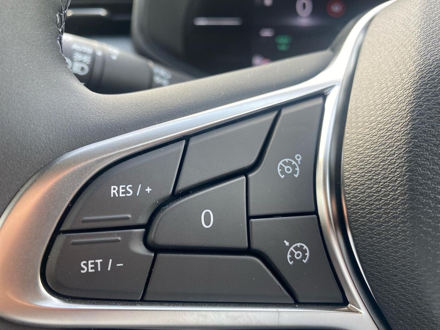 Used Renault Clio 2025 for sale - 76681747: Photo 24