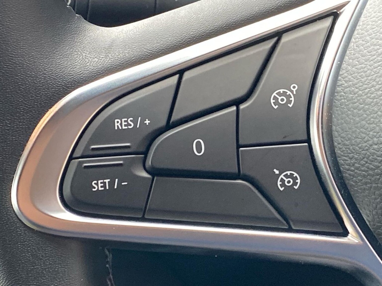 Used Renault Captur 2022 for sale - 76464657: Photo 26