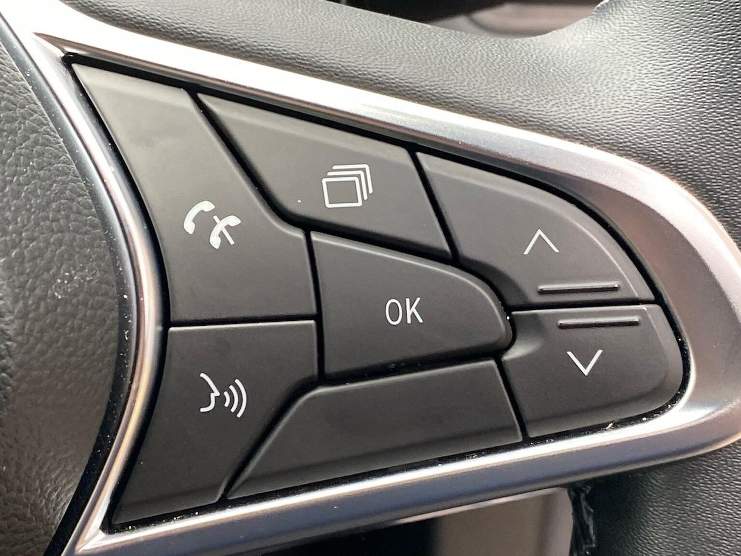 Used Renault Captur 2022 for sale - 76464657: Photo 27