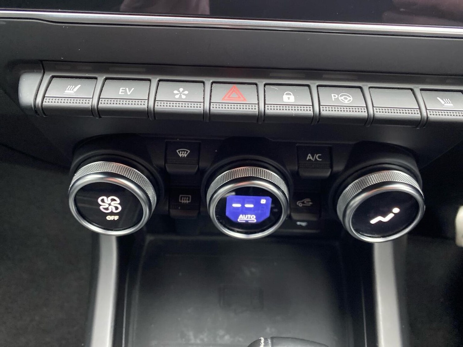 Used Renault Arkana 2023 for sale - 77984052: Photo 22