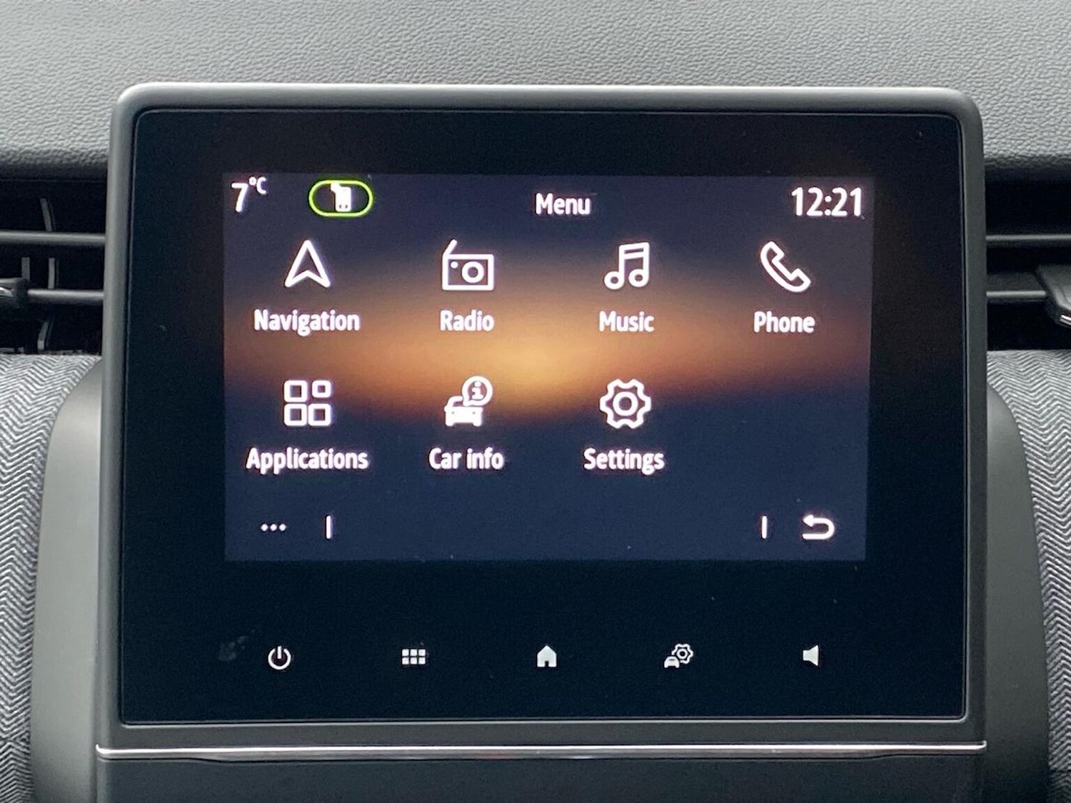 Used Renault Clio 2024 for sale - 76969957: Photo 11