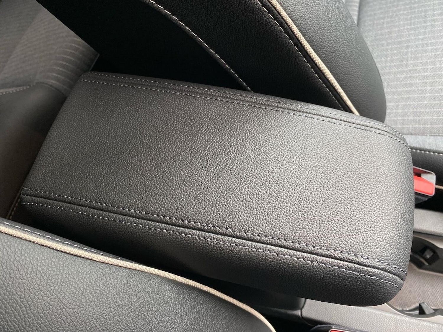 Used Renault Clio 2024 for sale - 76969957: Photo 49