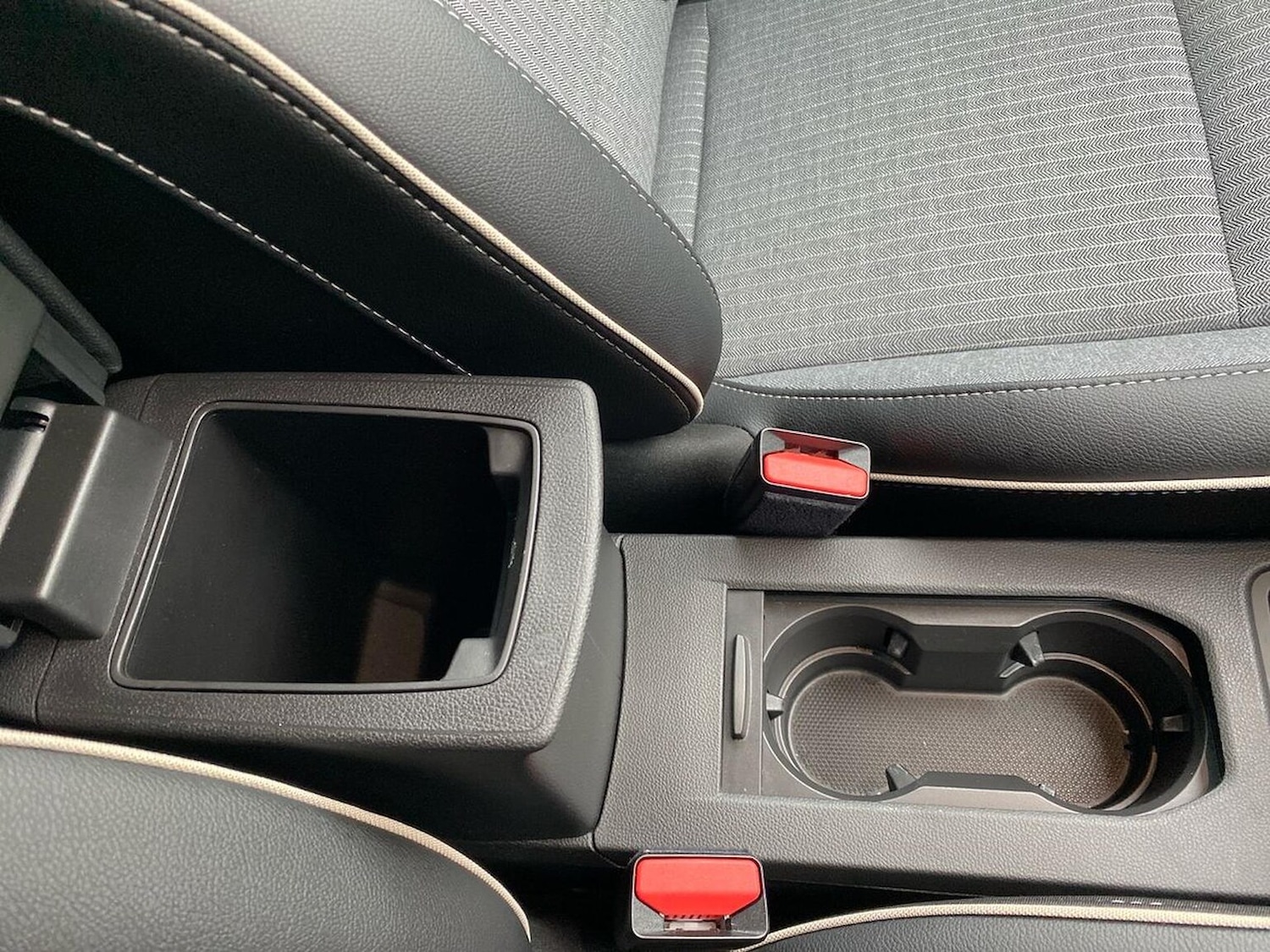 Used Renault Clio 2024 for sale - 76969957: Photo 50