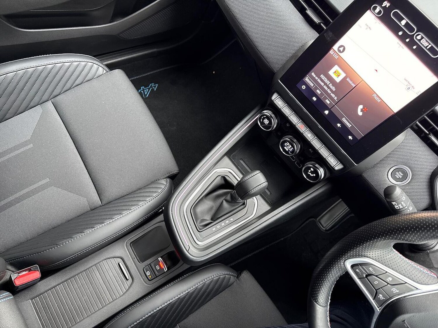 Used Renault Clio 2024 for sale - 78194654: Photo 15