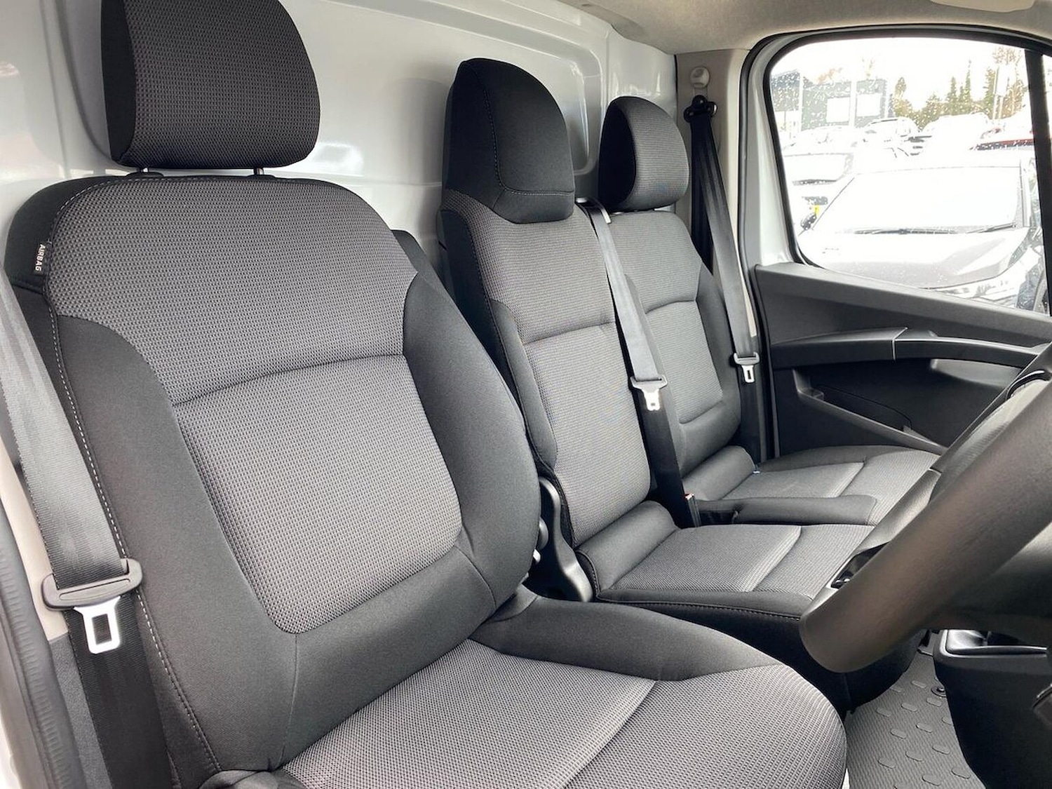 Used Renault Trafic 2025 for sale - 77688080: Photo 16