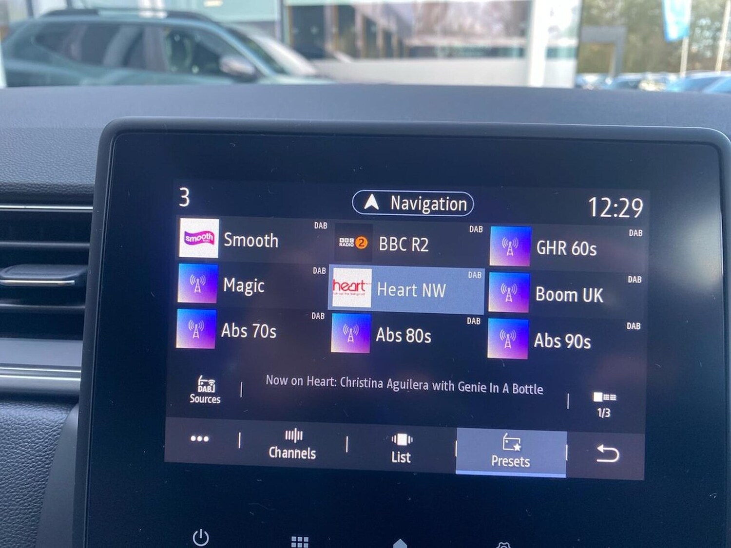 Used Renault Captur 2023 for sale - 77488376: Photo 11