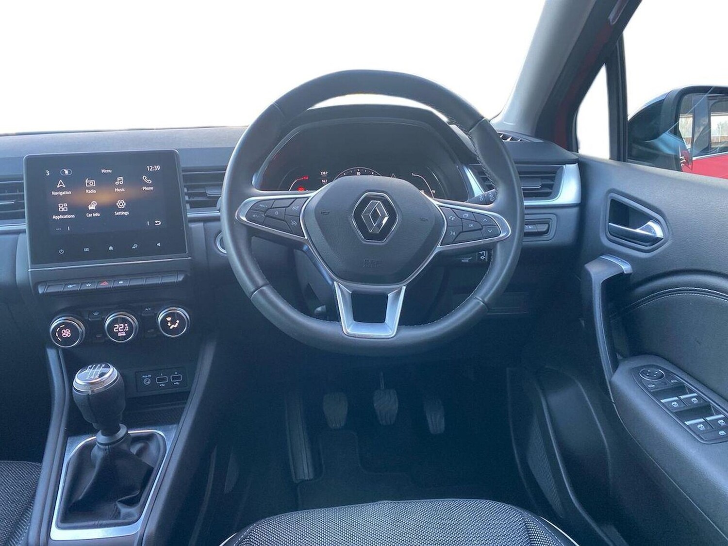 Used Renault Captur 2023 for sale - 77488376: Photo 9