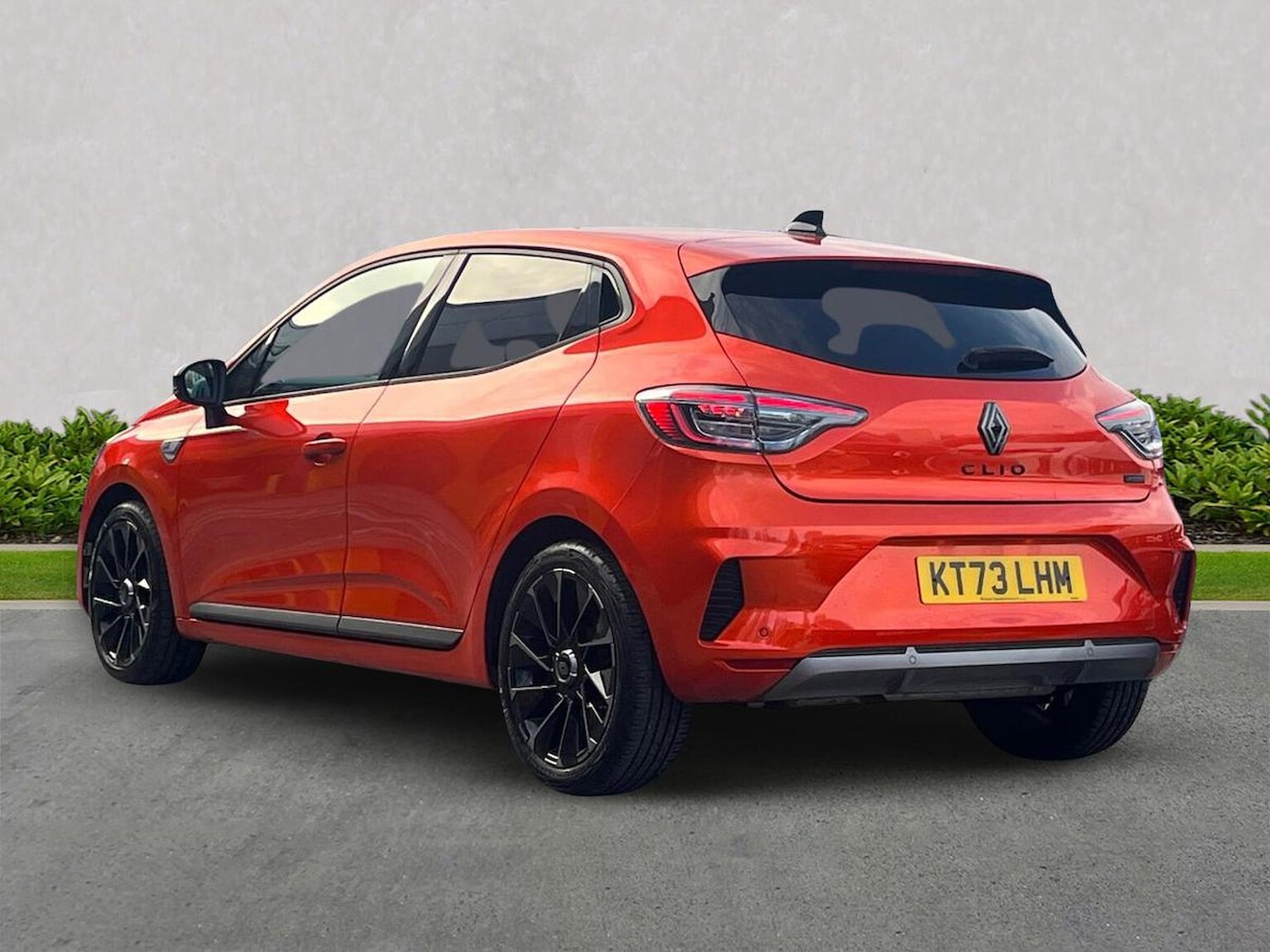 Used Renault Clio 2023 for sale - 78176507: Photo 2