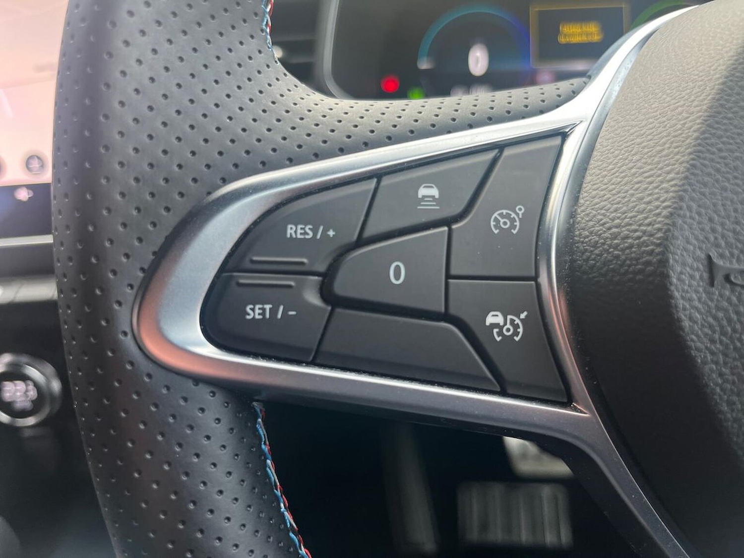 Used Renault Clio 2023 for sale - 78176507: Photo 27