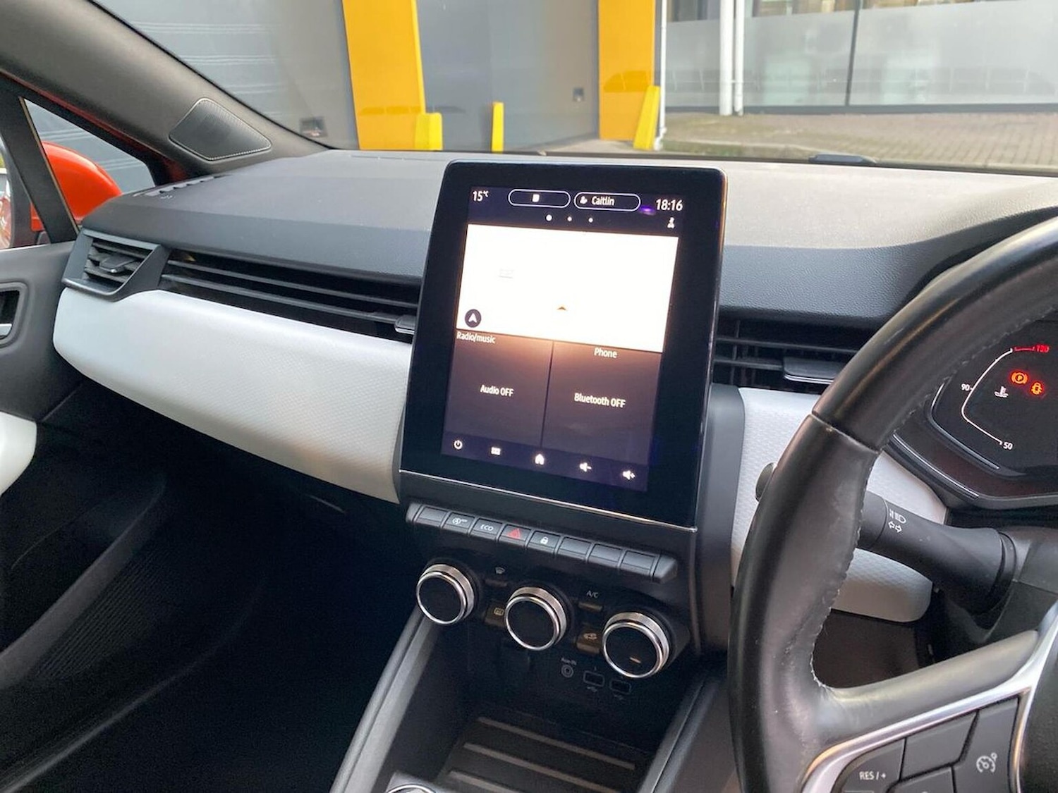 Used Renault Clio 2019 for sale - 76947021: Photo 11