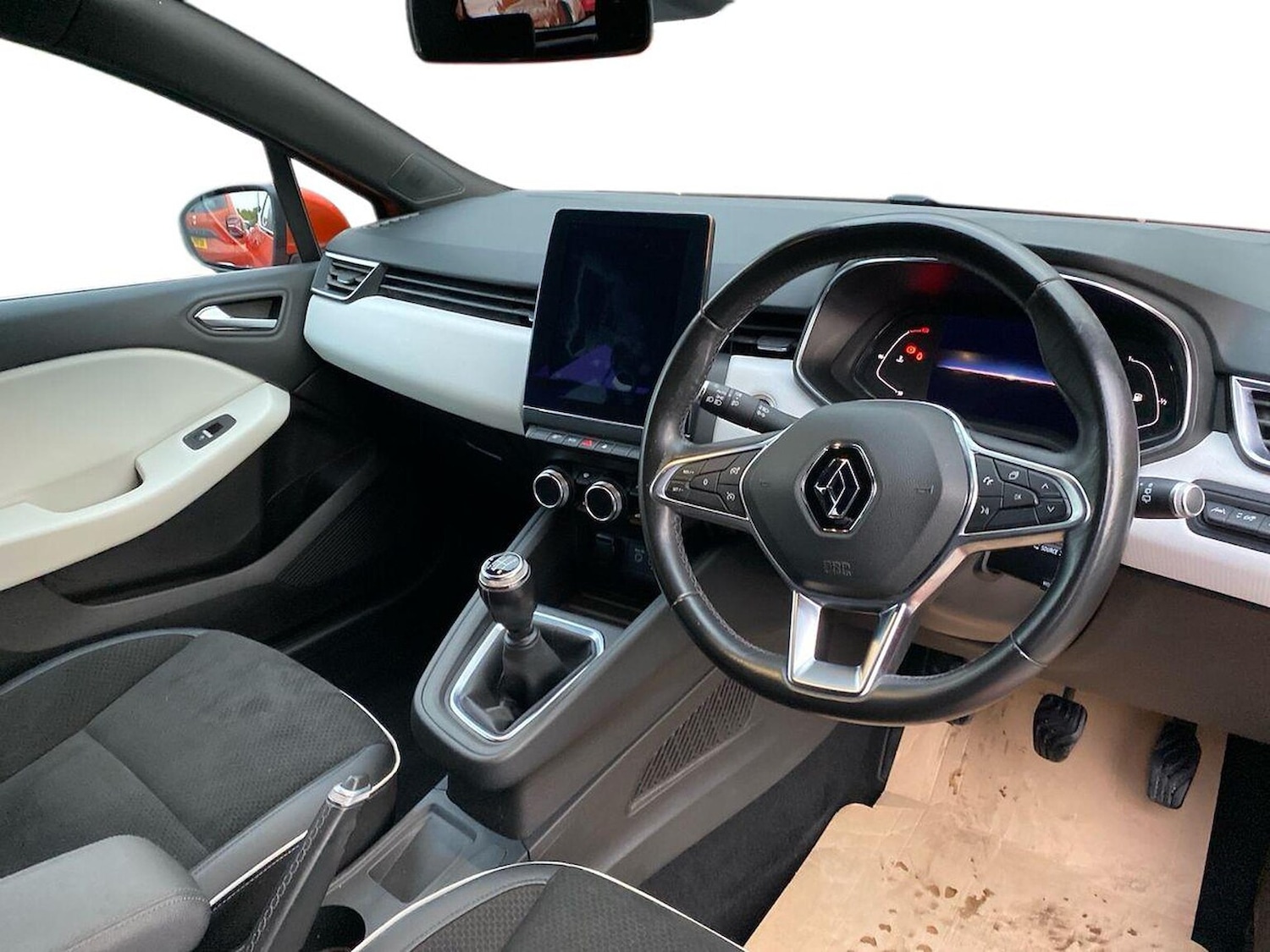 Used Renault Clio 2019 for sale - 76947021: Photo 15
