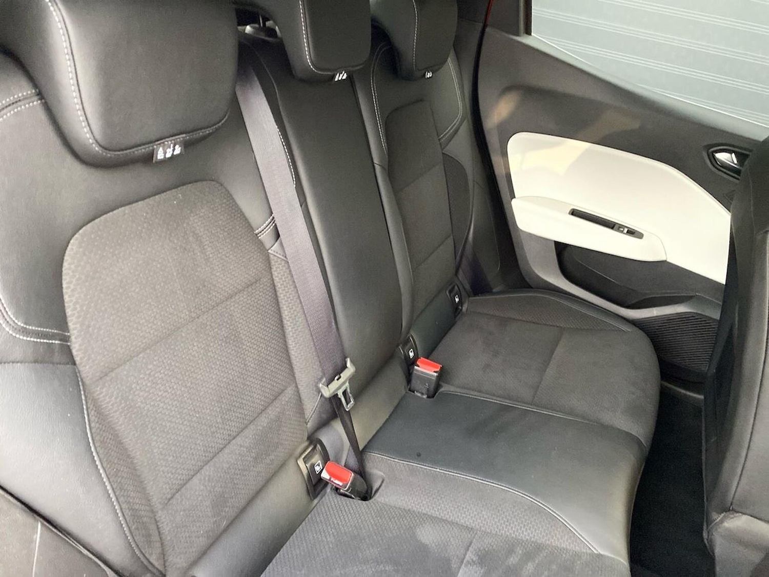 Used Renault Clio 2019 for sale - 76947021: Photo 16