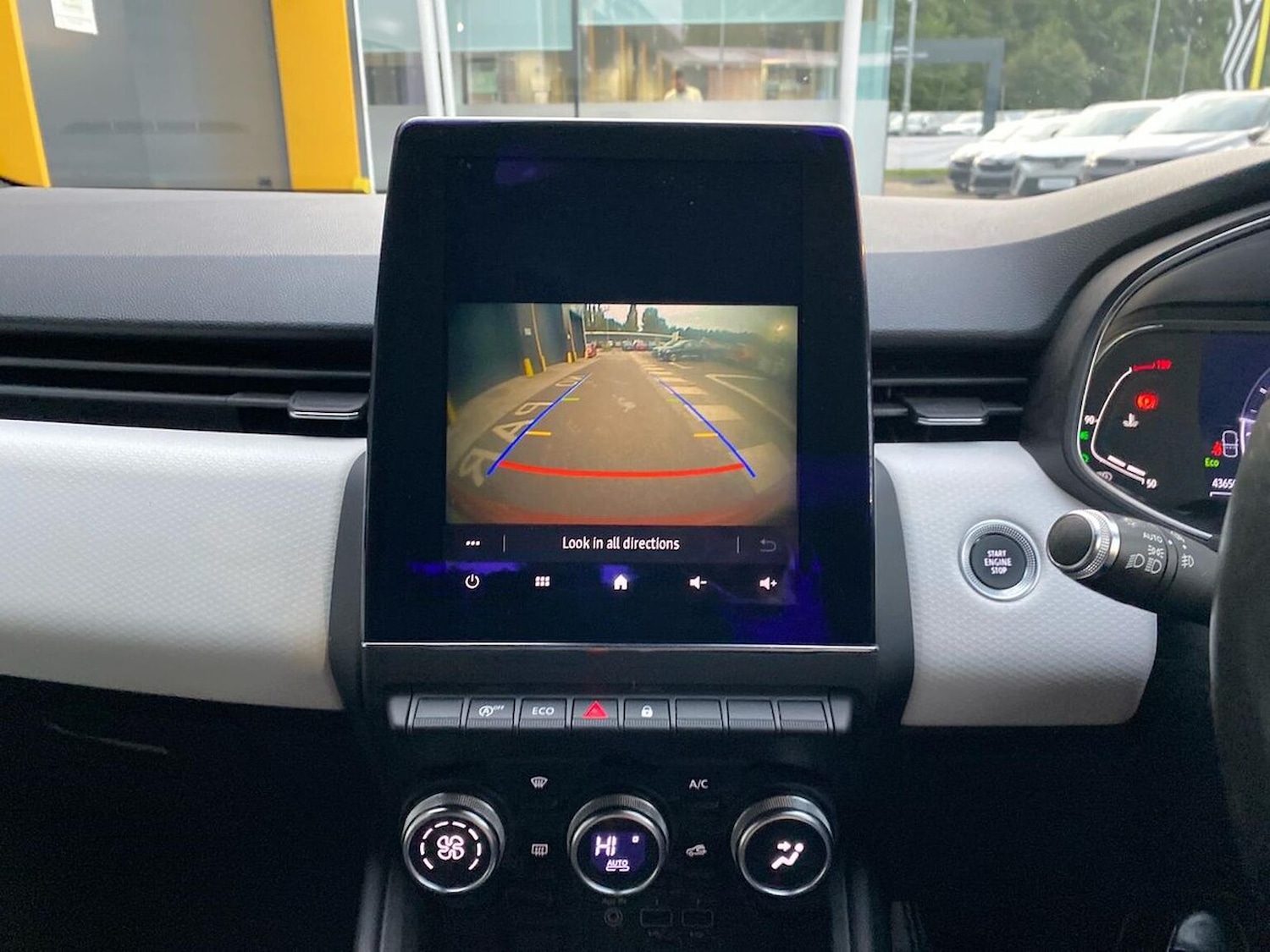 Used Renault Clio 2019 for sale - 76947021: Photo 23