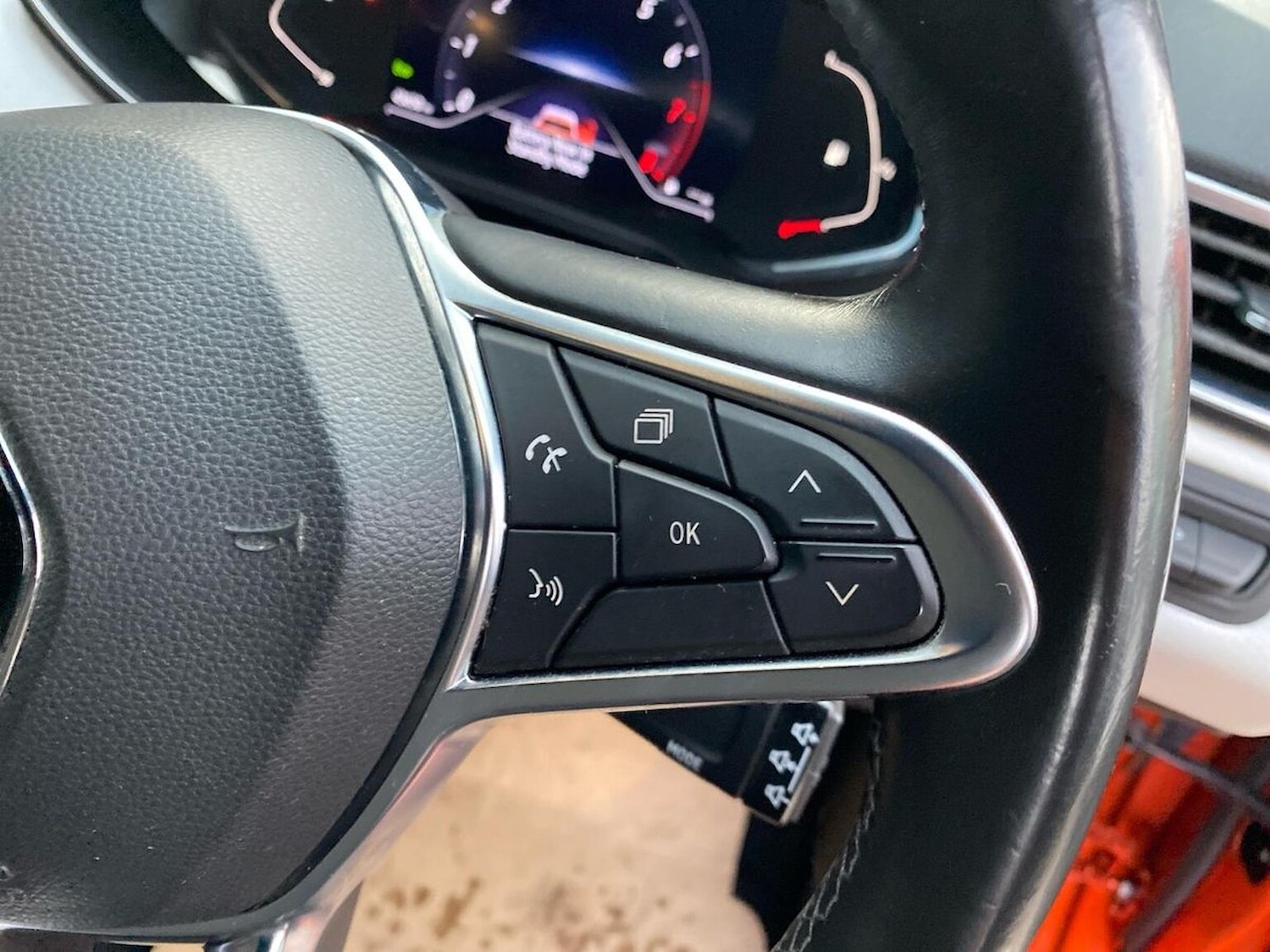 Used Renault Clio 2019 for sale - 76947021: Photo 26