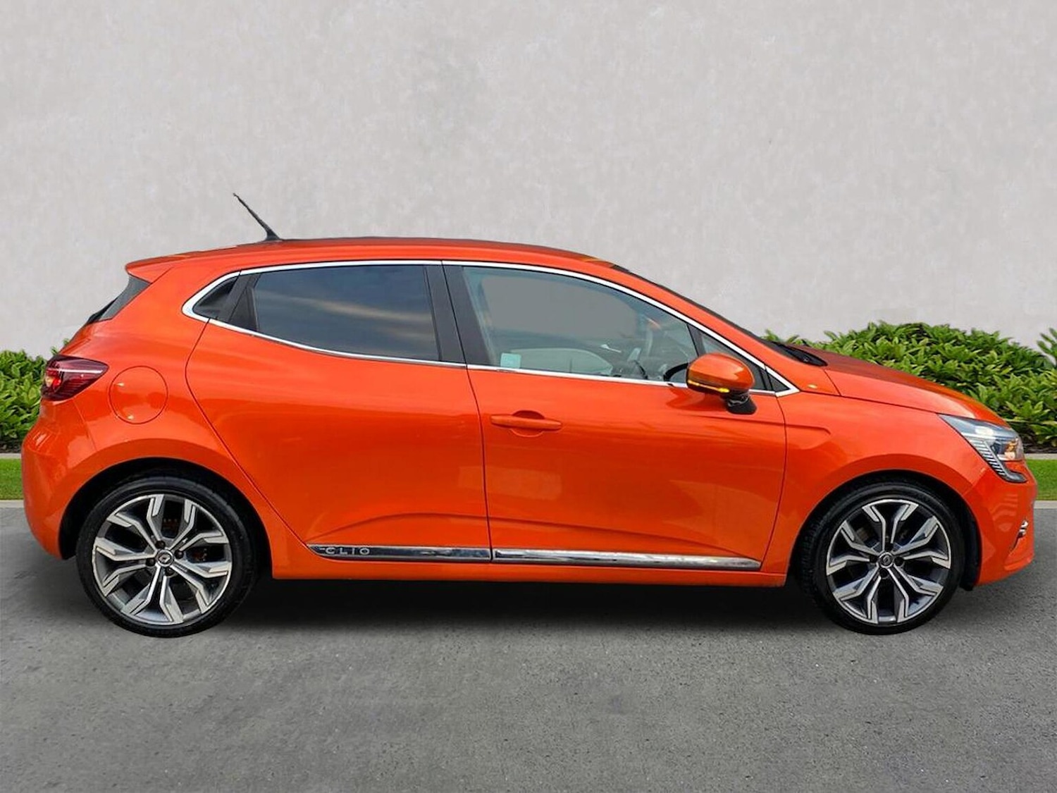 Used Renault Clio 2019 for sale - 76947021: Photo 3