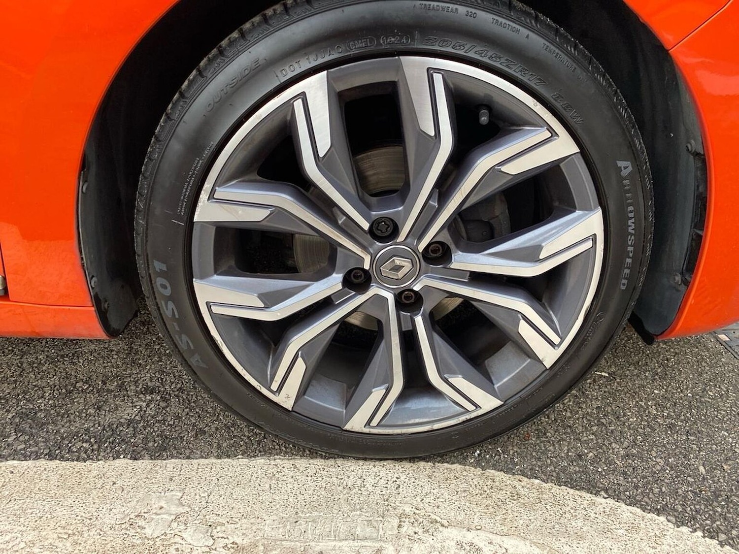 Used Renault Clio 2019 for sale - 76947021: Photo 32