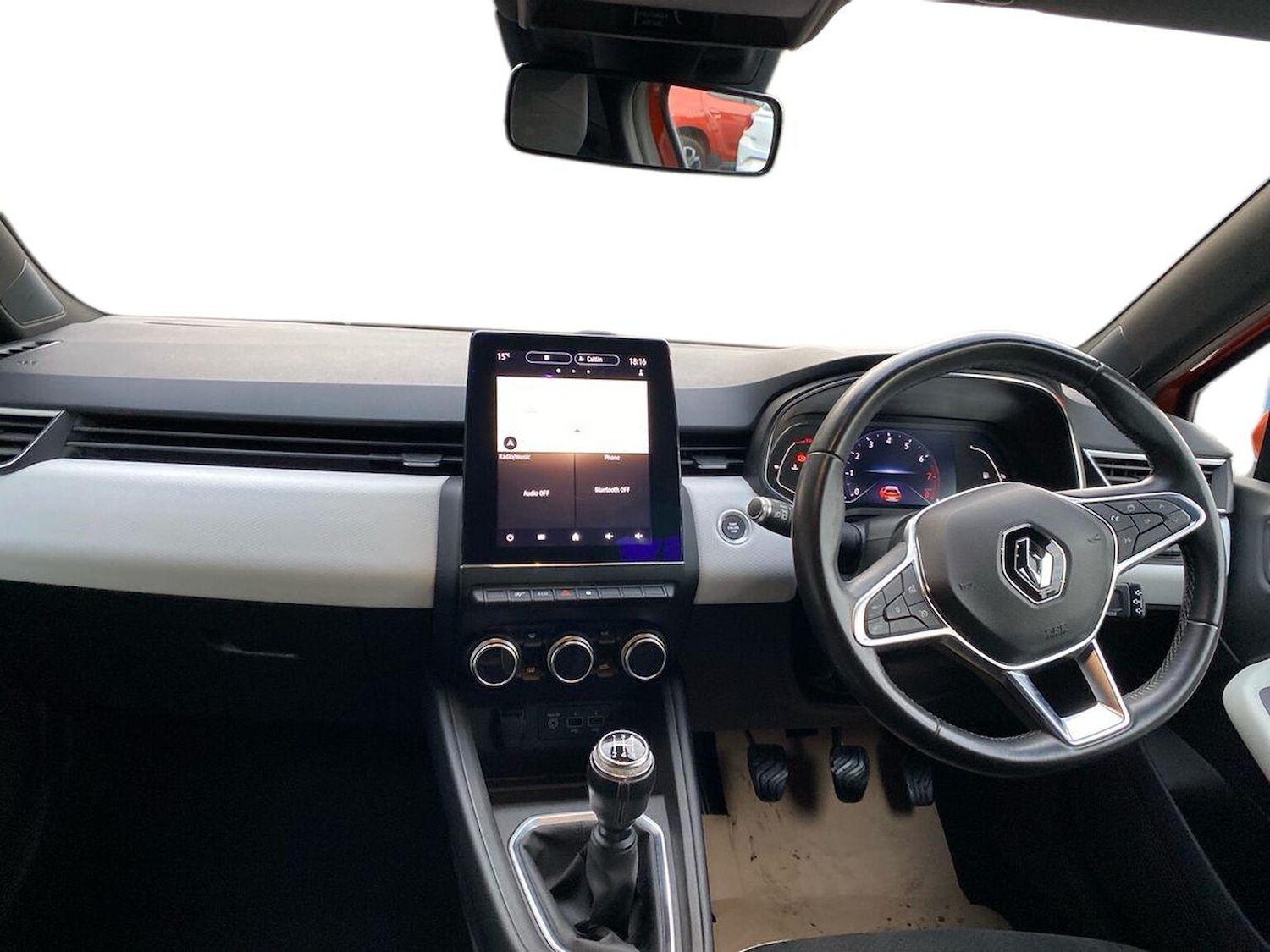 Used Renault Clio 2019 for sale - 76947021: Photo 8