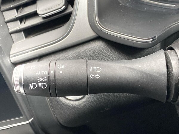 Used Renault Captur 2021 for sale - 75750106: Photo 28