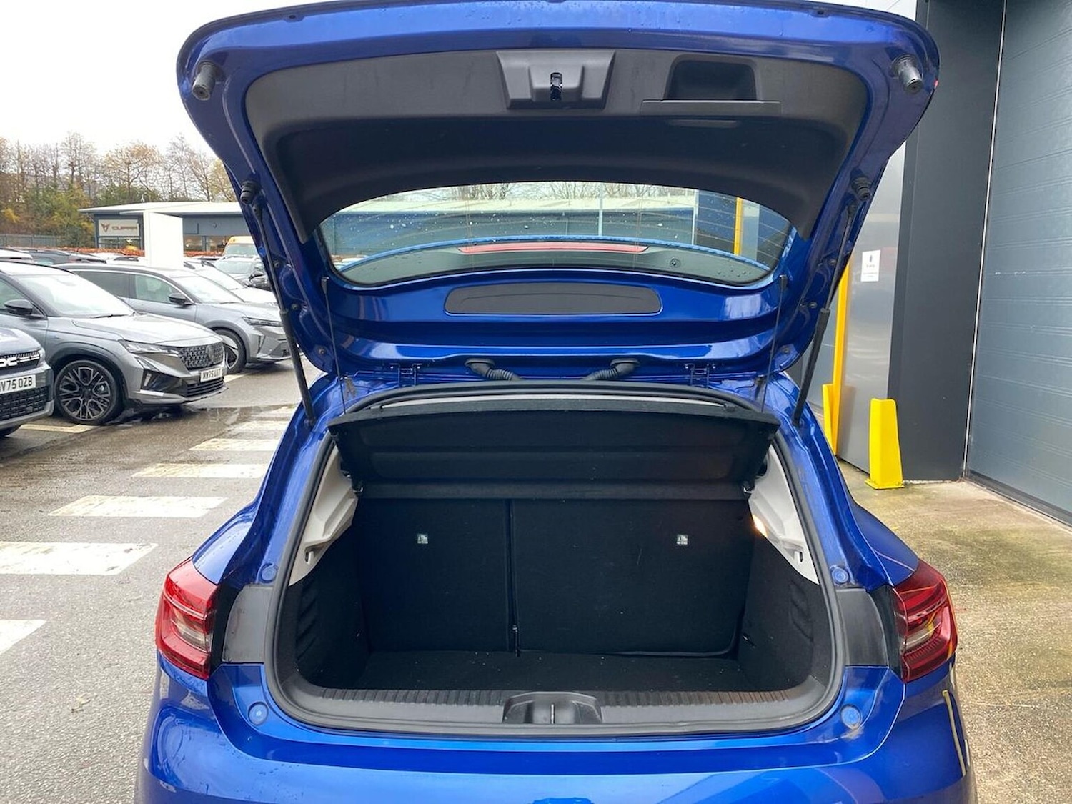 Used Renault Clio 2022 for sale - 76770003: Photo 17