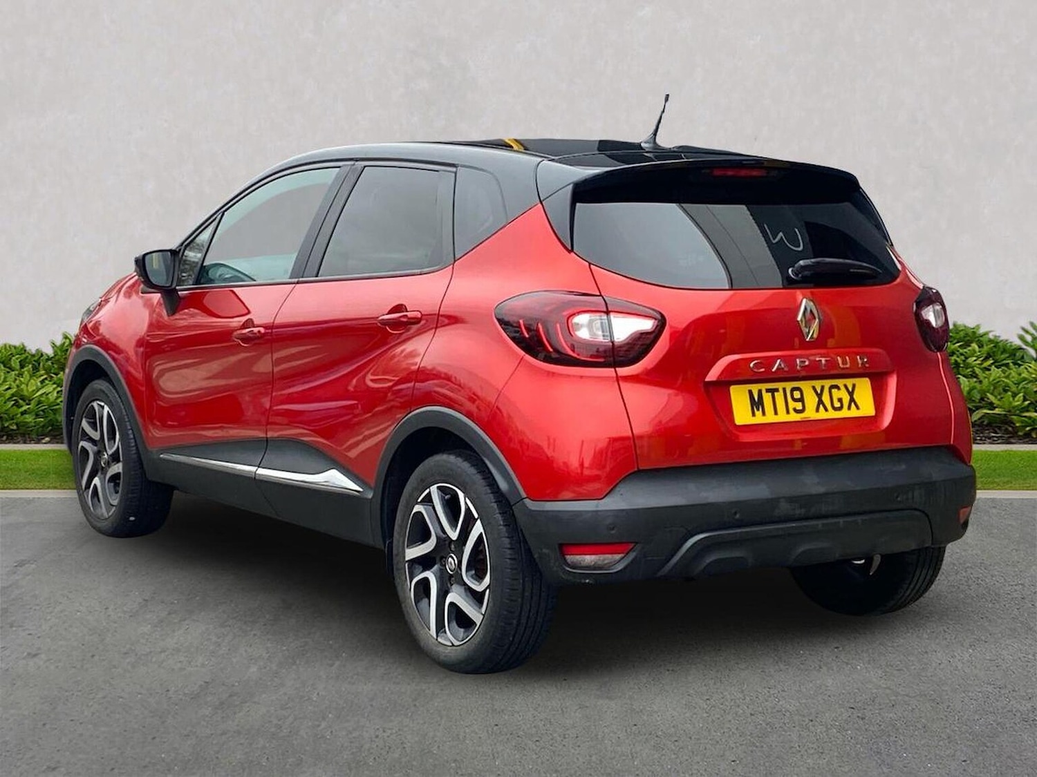 Used Renault Captur 2019 for sale - 77629318: Photo 2
