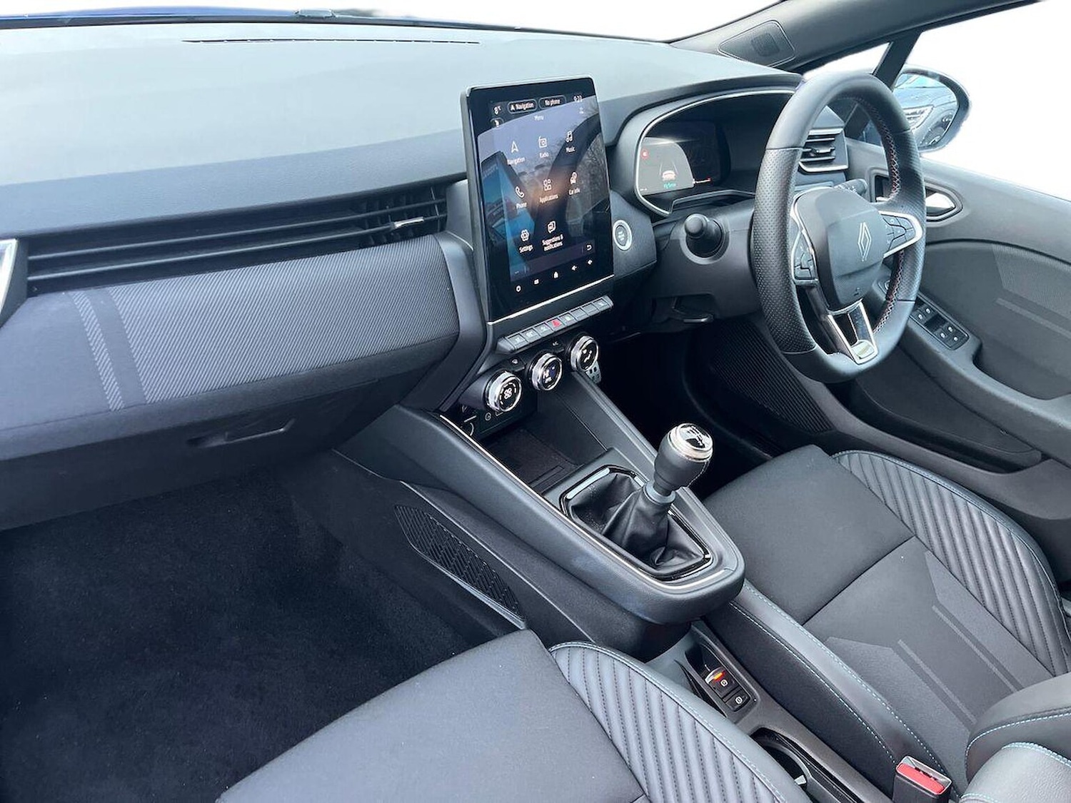 Used Renault Clio 2025 for sale - 77023406: Photo 9