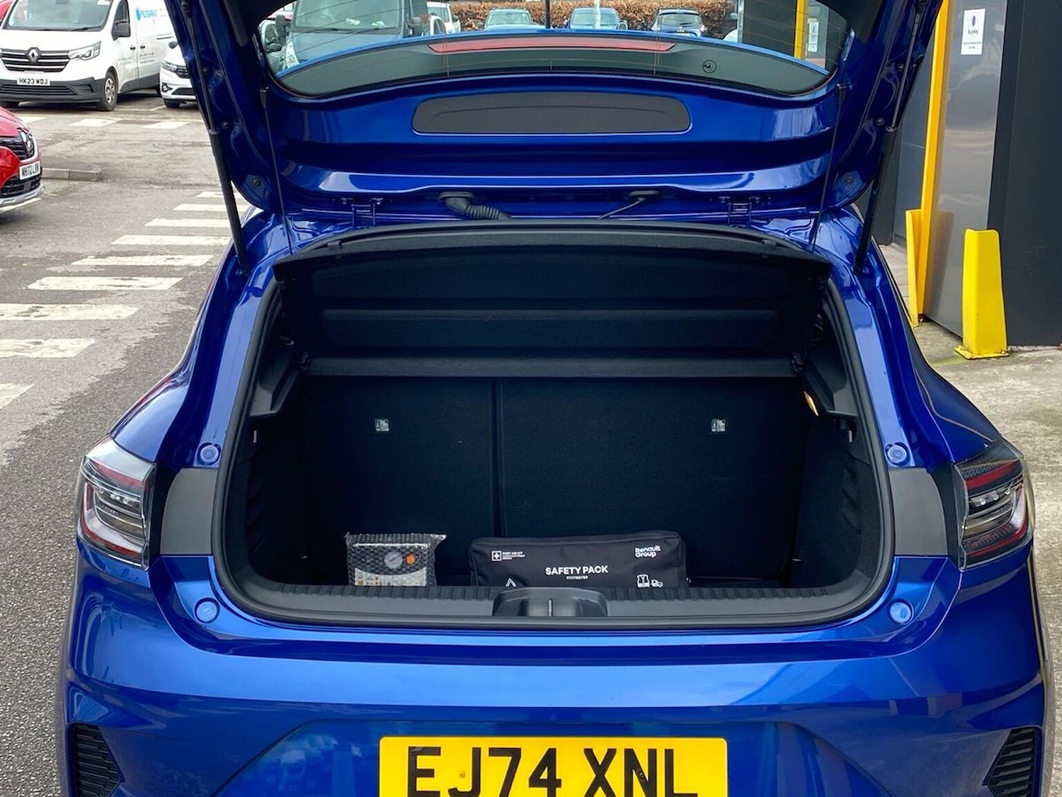 Used Renault Clio 2024 for sale - 78026163: Photo 17