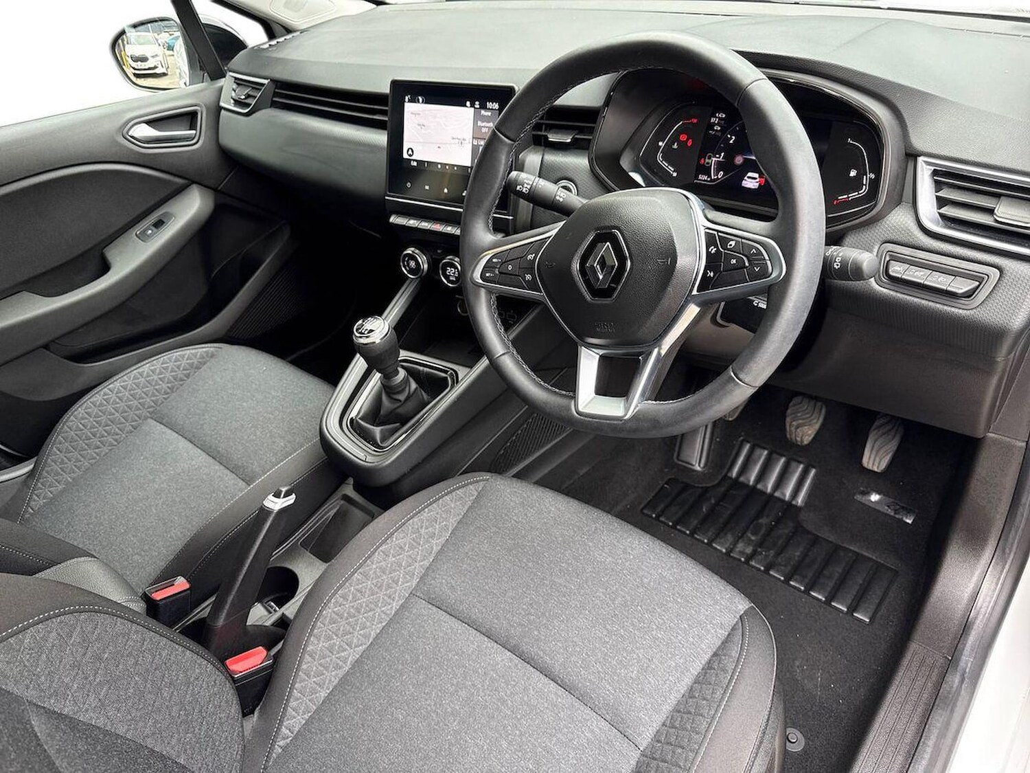 Used Renault Clio 2022 for sale - 78198076: Photo 17