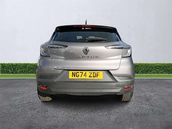 Used Renault Captur 2025 for sale - 79812540: Photo