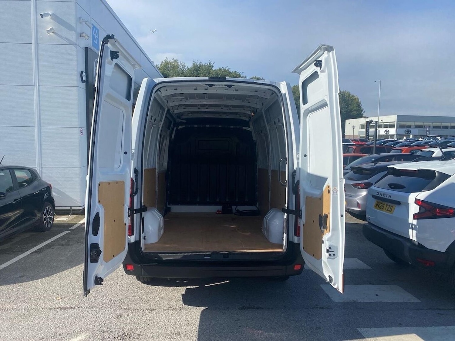 Used Renault Master 2025 for sale - 76918978: Photo 17