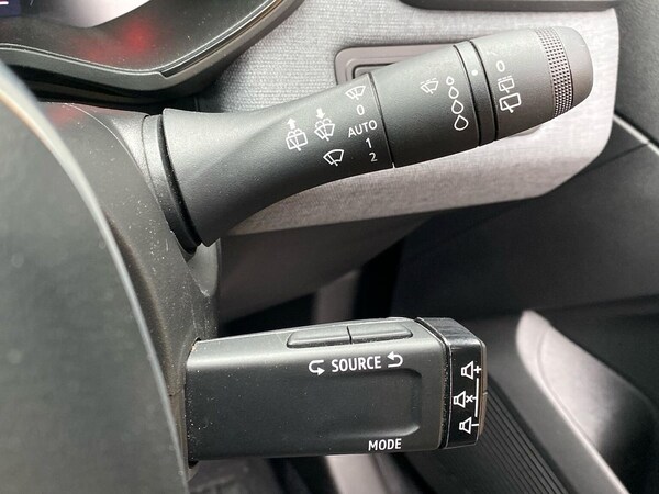 Used Renault Clio 2024 for sale - 75475961: Photo 29