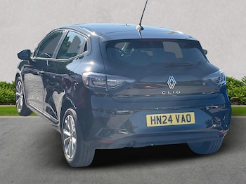 Used Renault Clio 2024 for sale - 75475961: Photo