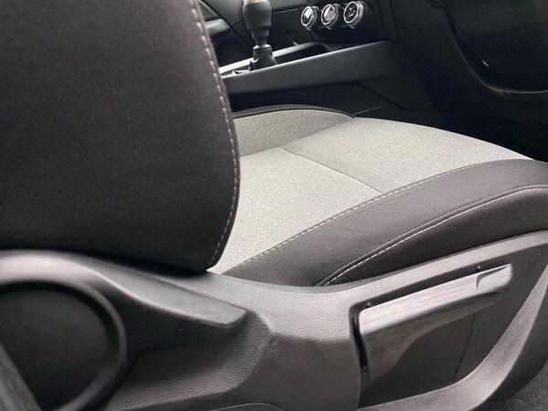 Used Renault Clio 2024 for sale - 75475961: Photo 30
