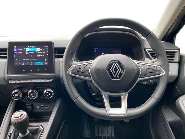 Used Renault Clio 2024 for sale - 75475961: Photo 9