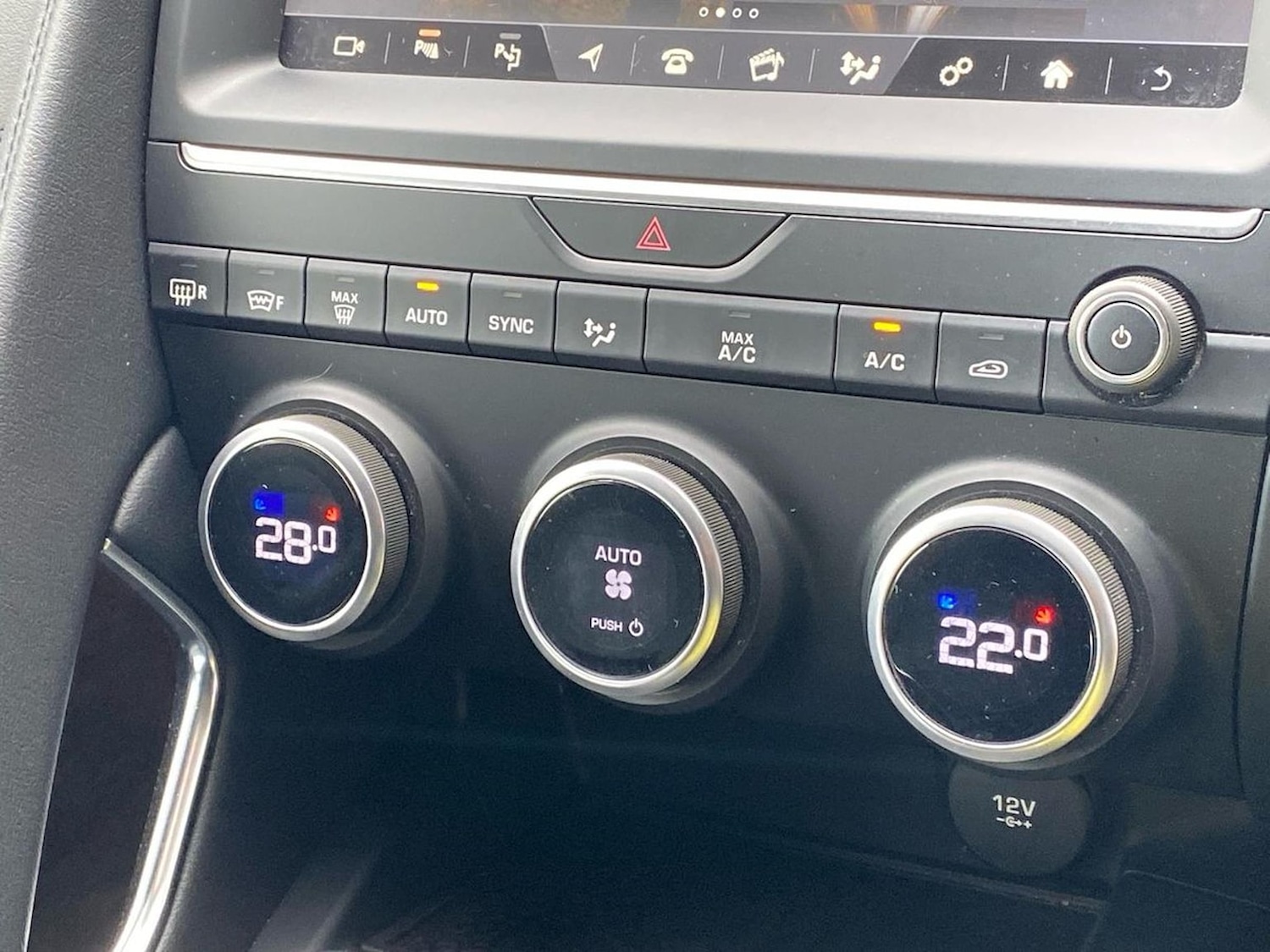 Used Jaguar E-Pace 2018 for sale - 78195459: Photo 14