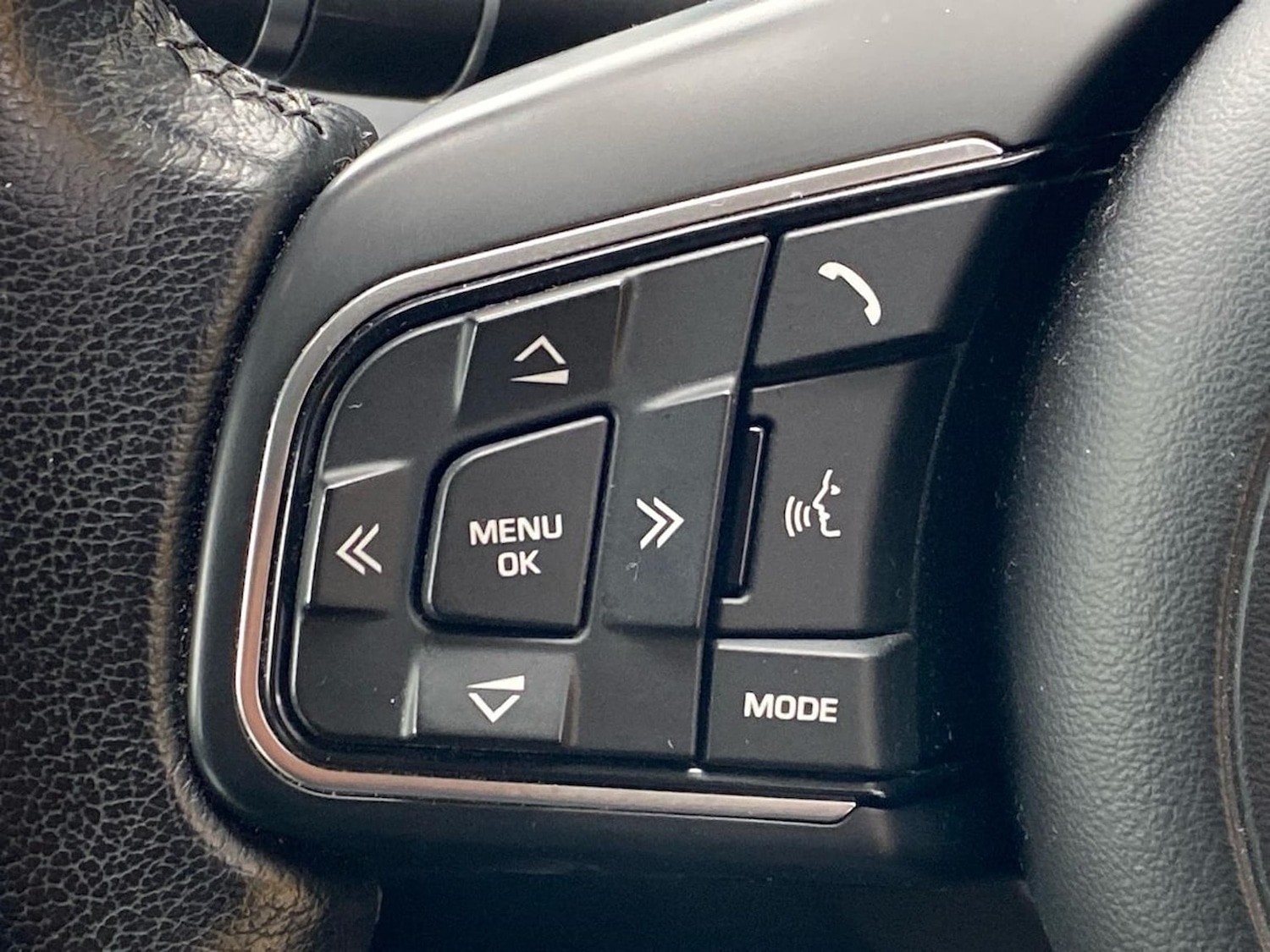 Used Jaguar E-Pace 2018 for sale - 78195459: Photo 28