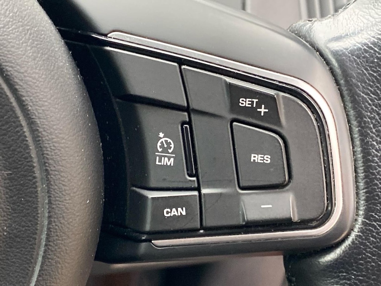 Used Jaguar E-Pace 2018 for sale - 78195459: Photo 29