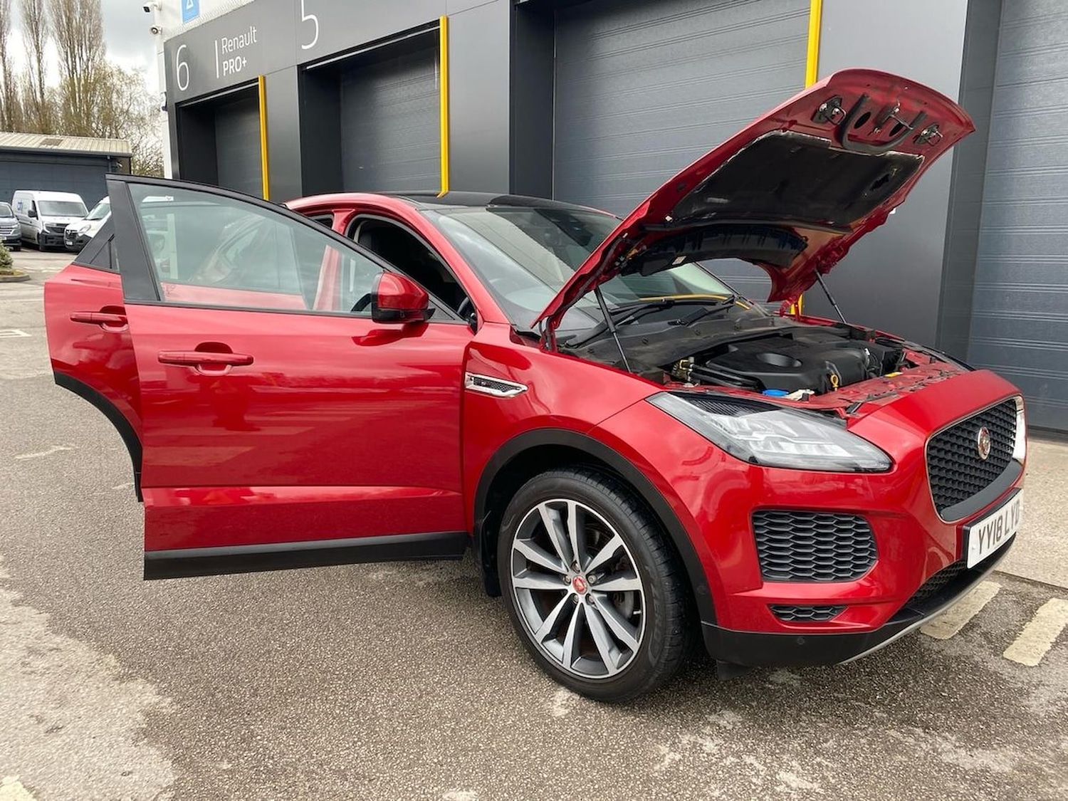 Used Jaguar E-Pace 2018 for sale - 78195459: Photo 42