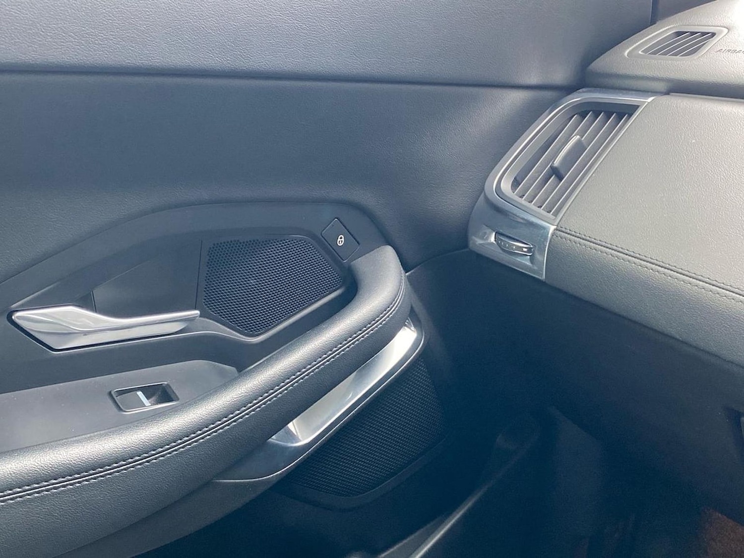 Used Jaguar E-Pace 2018 for sale - 78195459: Photo 48