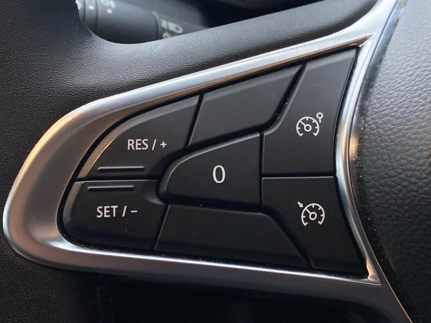 Used Renault Clio 2022 for sale - 76769999: Photo 25