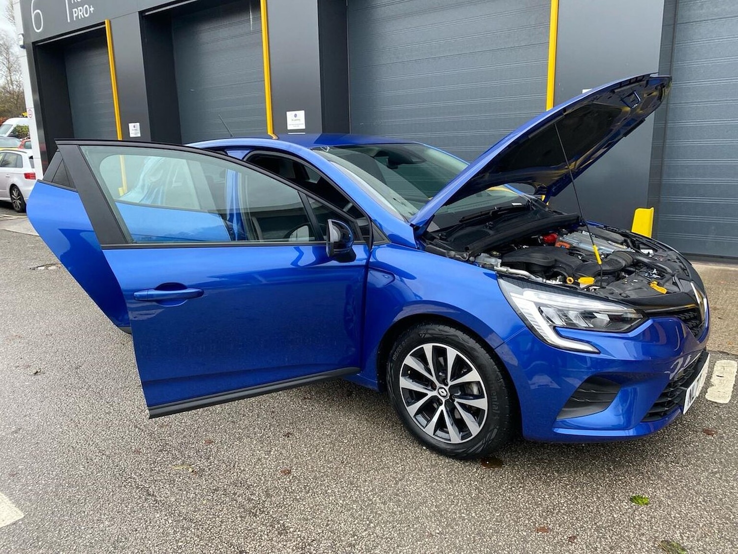 Used Renault Clio 2022 for sale - 76769999: Photo 39