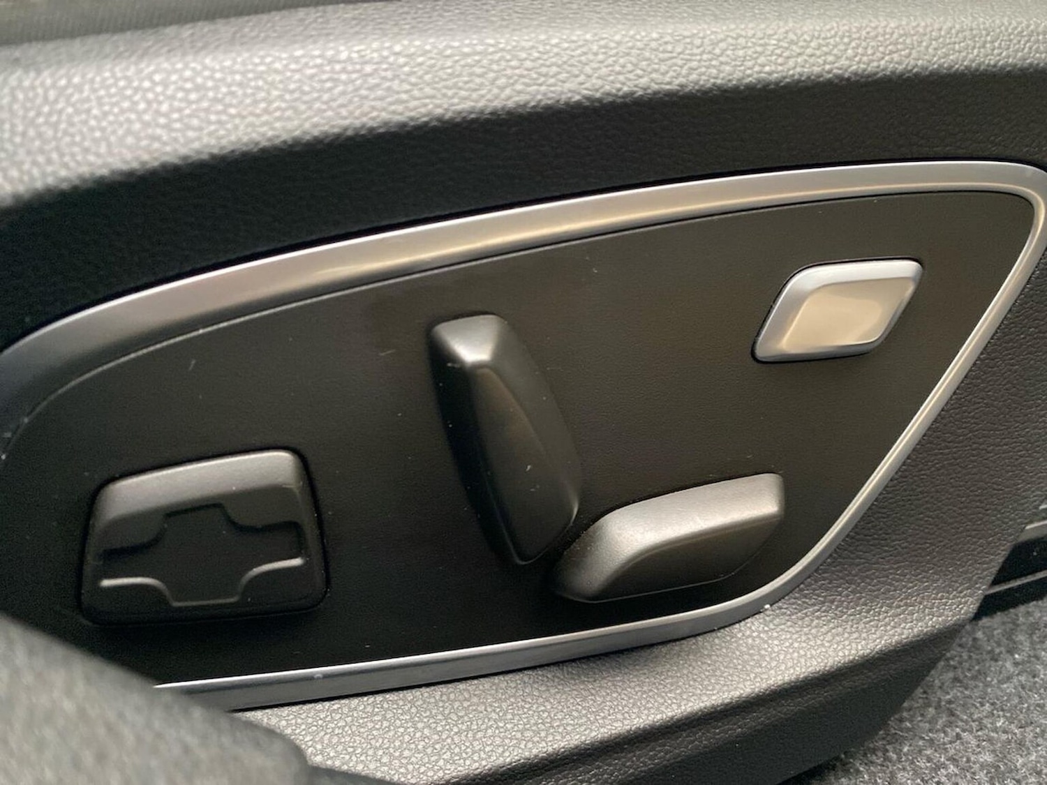 Used Renault Scenic E-Tech 2024 for sale - 76430824: Photo 30