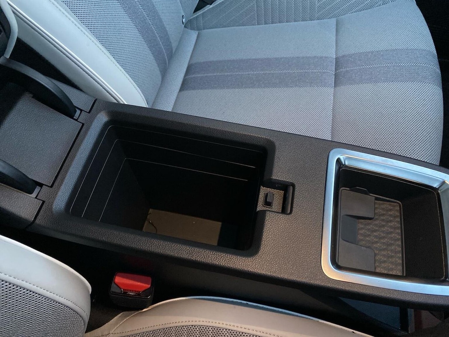 Used Renault Scenic E-Tech 2024 for sale - 76430824: Photo 47