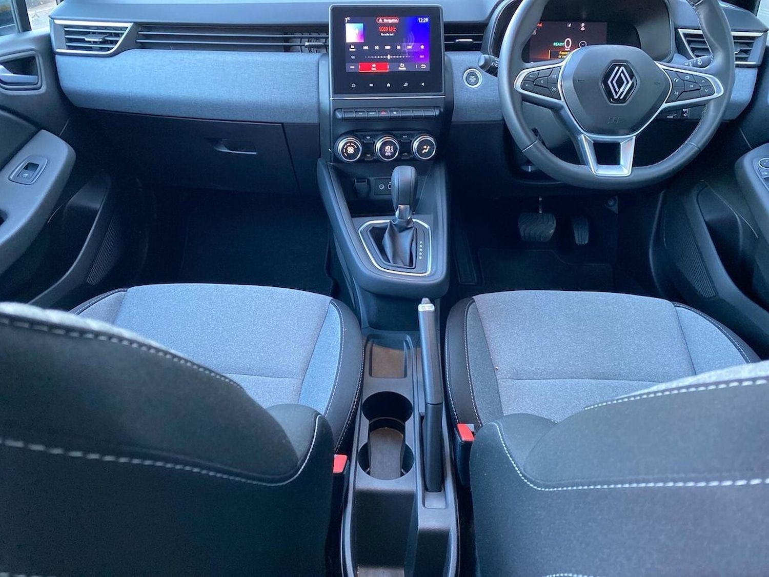 Used Renault Clio 2024 for sale - 76600096: Photo 13