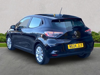 Used Renault Clio 2024 for sale - 76600096: Photo