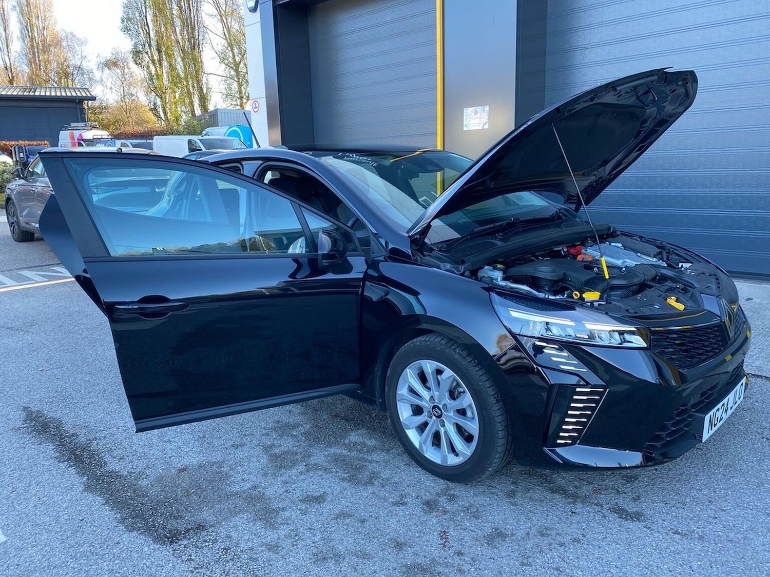 Used Renault Clio 2024 for sale - 76600096: Photo 40