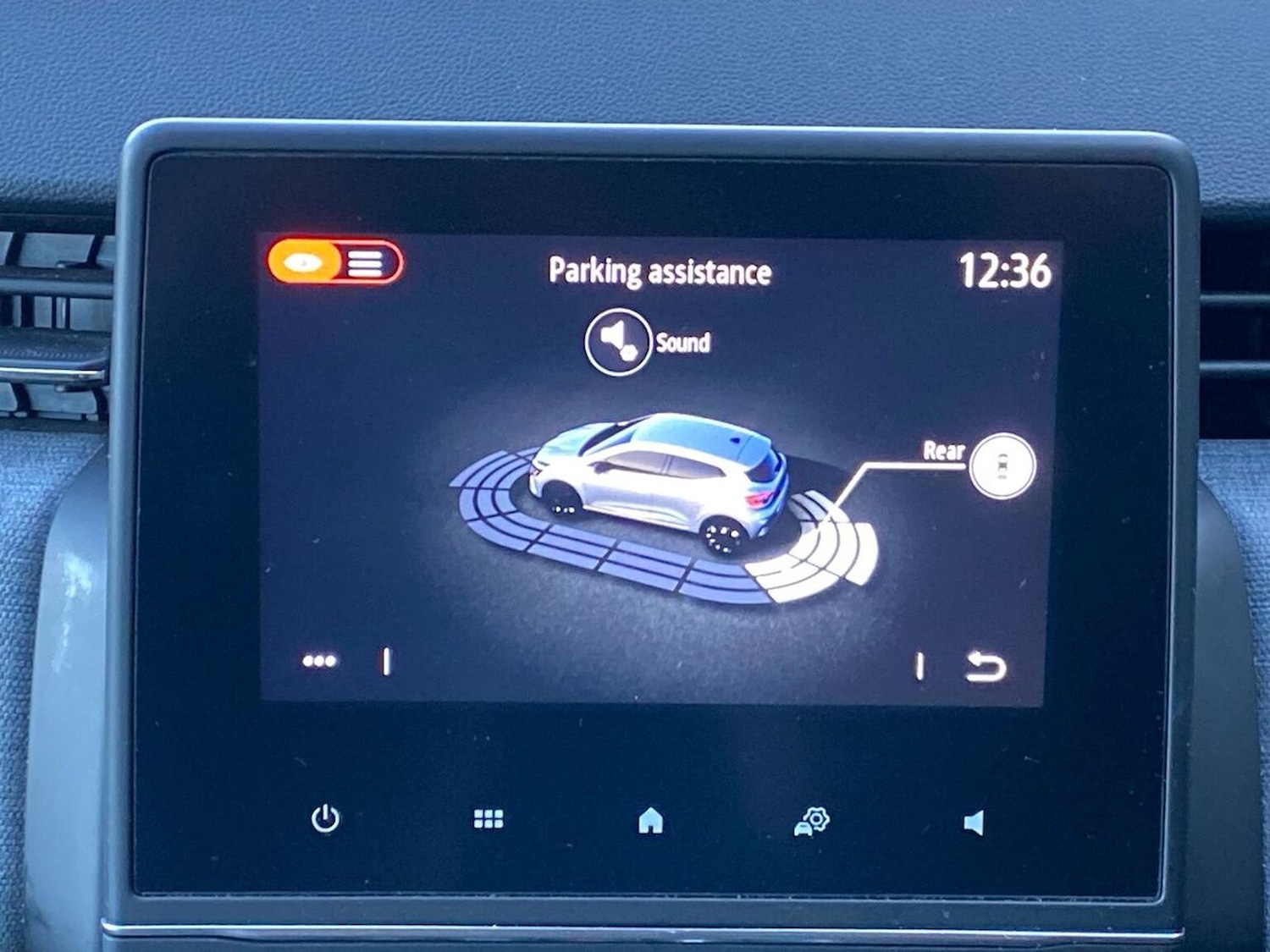 Used Renault Clio 2024 for sale - 76600096: Photo 41