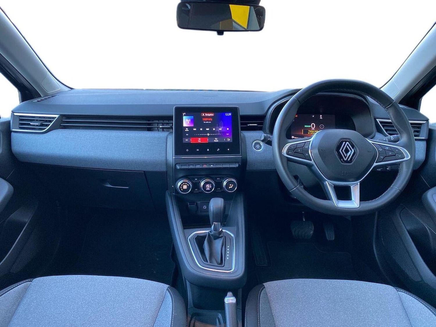 Used Renault Clio 2024 for sale - 76600096: Photo 8