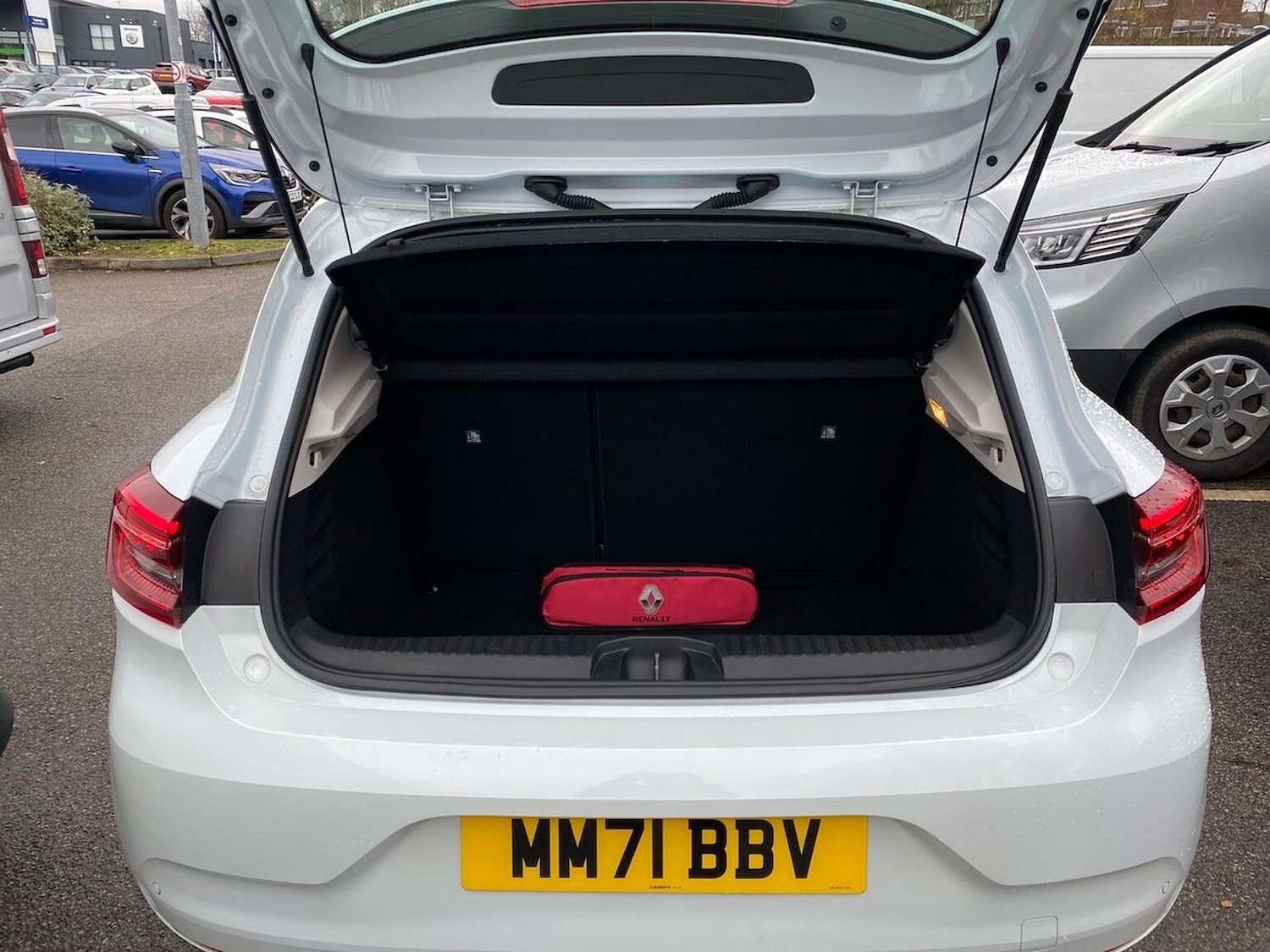 Used Renault Clio 2021 for sale - 77789576: Photo 17